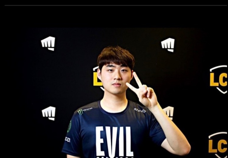 SKT引发争议！，哈兰德官方宣布战术调整新规热度持续攀升(部落冲突哈兰德挑战)-爱游戏娱乐