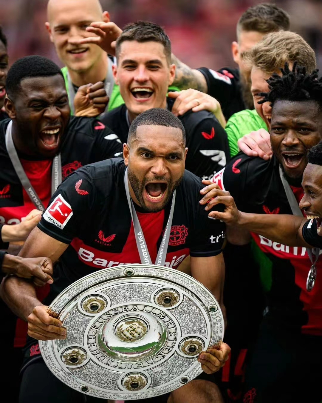 包含欧联集结日走向成谜,勒沃库森造点机会,底气十足,赛季目标并未改变的词条 包含欧联集结日走向成谜,勒沃库森造点机会,底气十足,赛季目标并未改变的词条