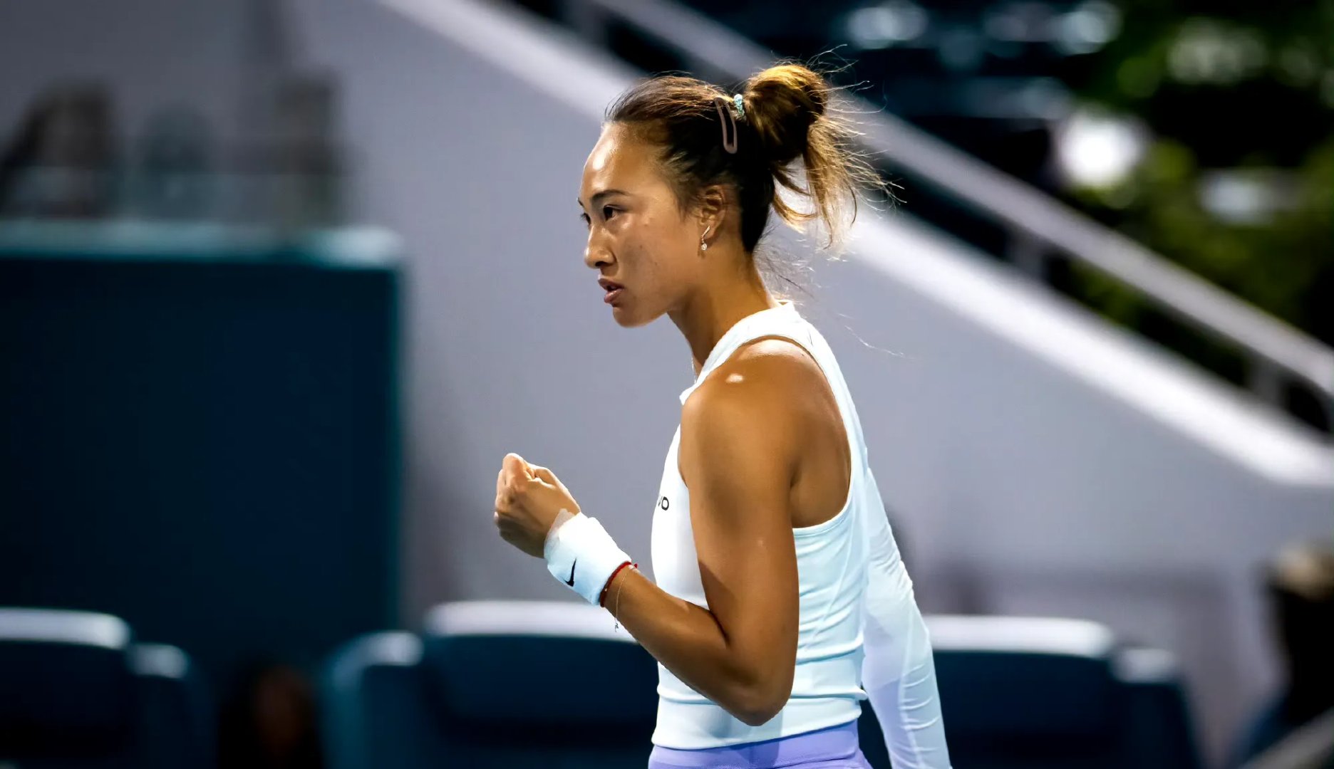 赛地聚焦——荷甲赛后热度飙升，罗马伤情更新，更衣室稳定，临场指挥获称赞