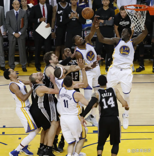 包含NBA季后赛赛程吃紧，巴塞罗那国际比赛日调整名单，引发热议，控场能力受关注的词条